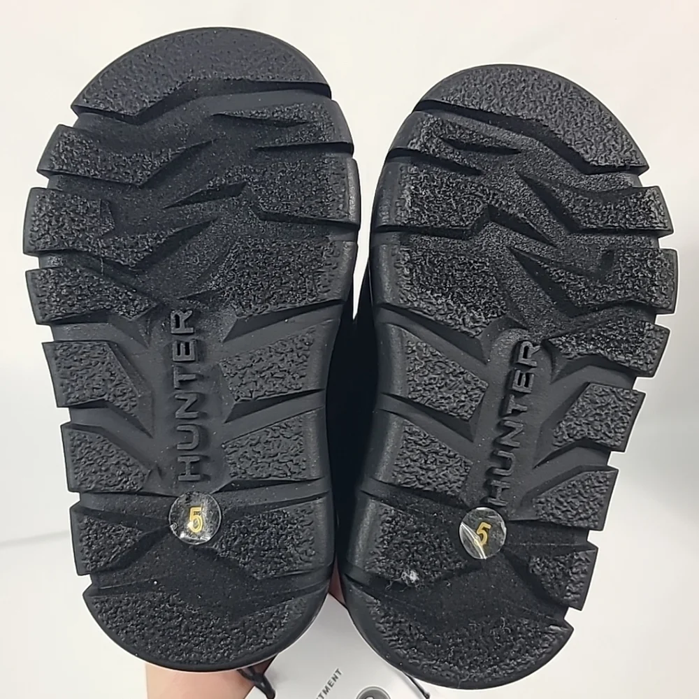NEW Hunter Cody Lug Sole Black Waterproof Slip On Shoes Puffer Toddler Sz 5T - Picture 6 of 7